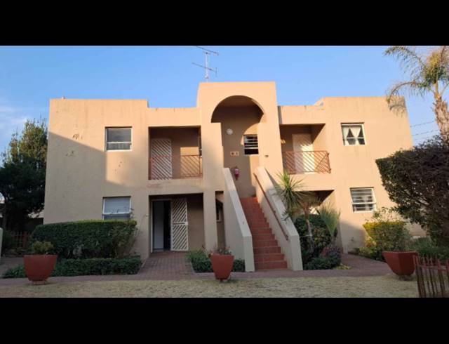 1 BEDROOM APARTMENT FOR SALE IN BRACKENDOWNS